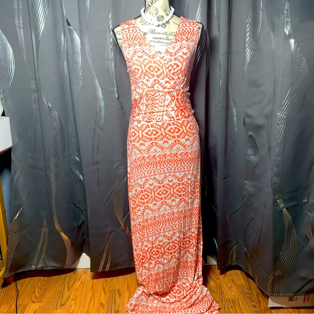 Market & Spruce Maxi Dress V Neck Orange And White Geometric Size Medium